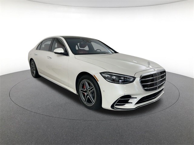 2023 Mercedes Benz S 580 4MATIC photo 3