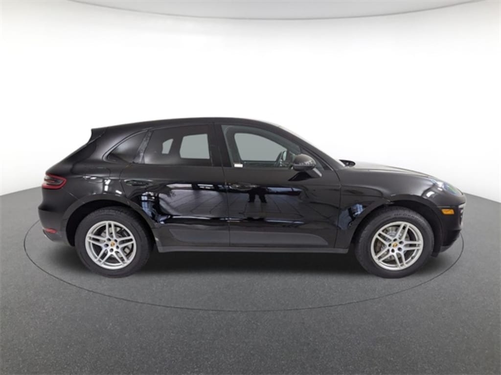 Used 2018 Porsche Macan Base AWD SUV
