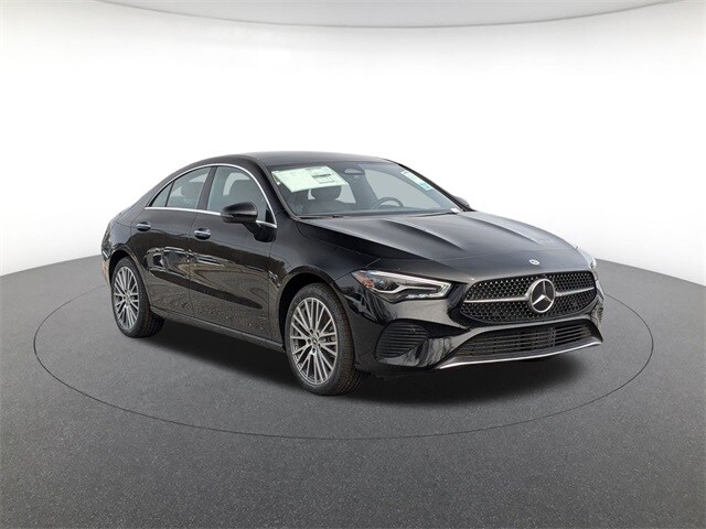 2025 Mercedes Benz CLA 250 4MATIC photo 2