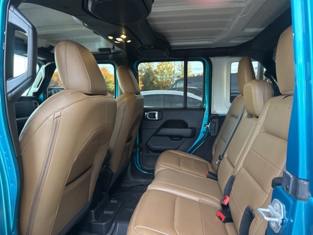 Used 2020 Jeep Wrangler Unlimited Sahara 4WD SUV