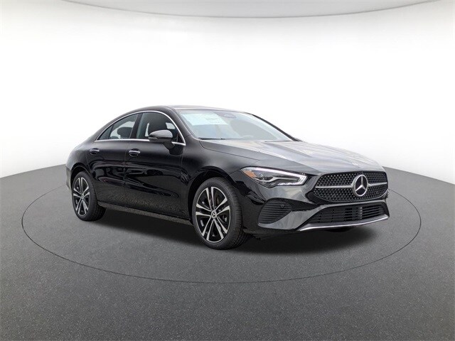 2025 Mercedes Benz CLA 250 4MATIC photo 3