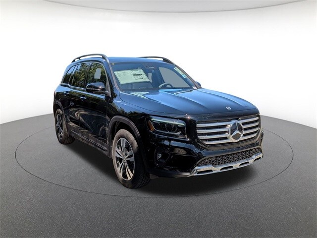 2026 Mercedes Benz GLB 250 4MATIC photo 2