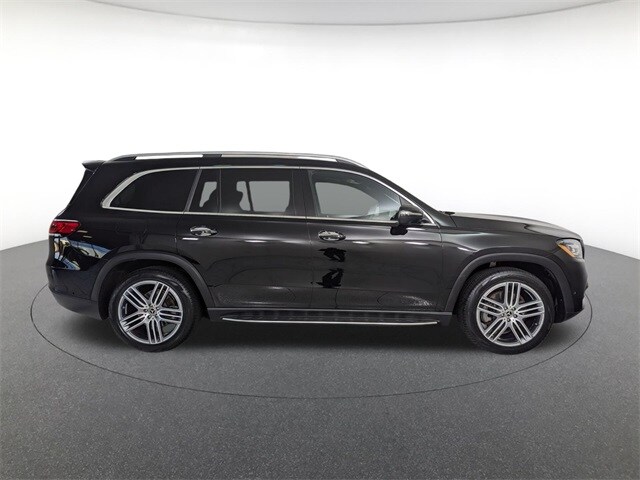 2021 Mercedes Benz GLS 4MATIC photo 3