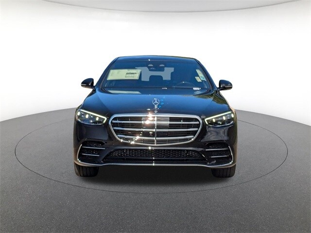 2026 Mercedes Benz S 580 4MATIC photo 2