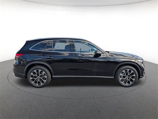 2025 Mercedes Benz GLC 350e 4MATIC photo 4