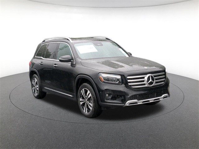 2025 Mercedes Benz GLB 250 4MATIC photo 3