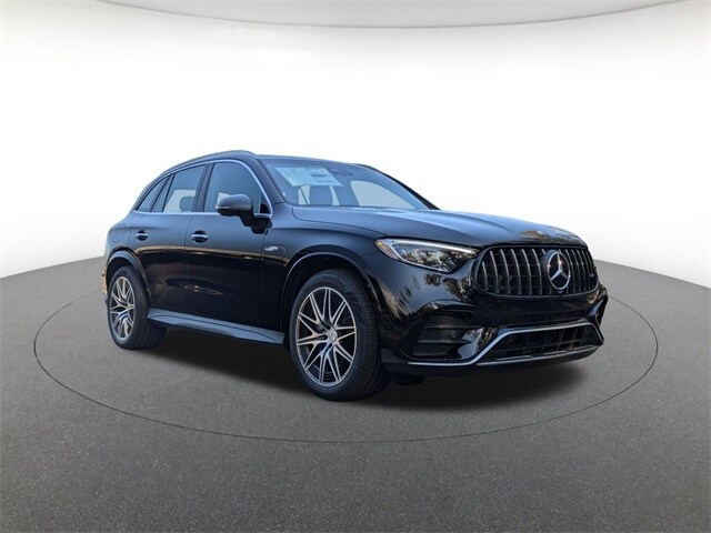 2025 Mercedes Benz GLC 43 AMG 4MATIC photo 2