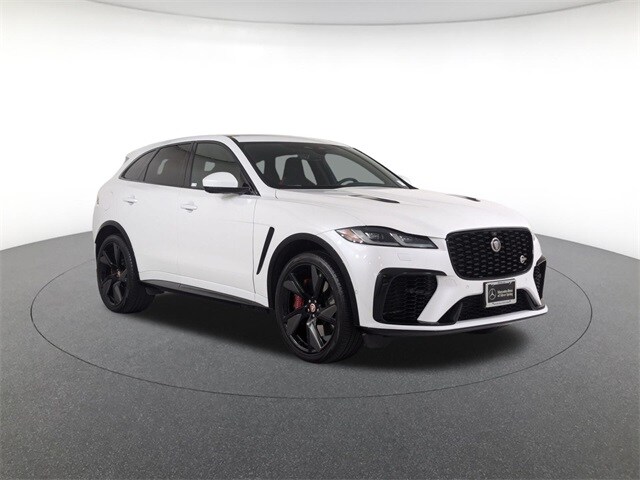 2023 Jaguar F-PACE SVR photo 3