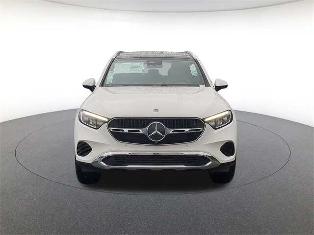 2025 Mercedes Benz GLC 300 4MATIC photo 2