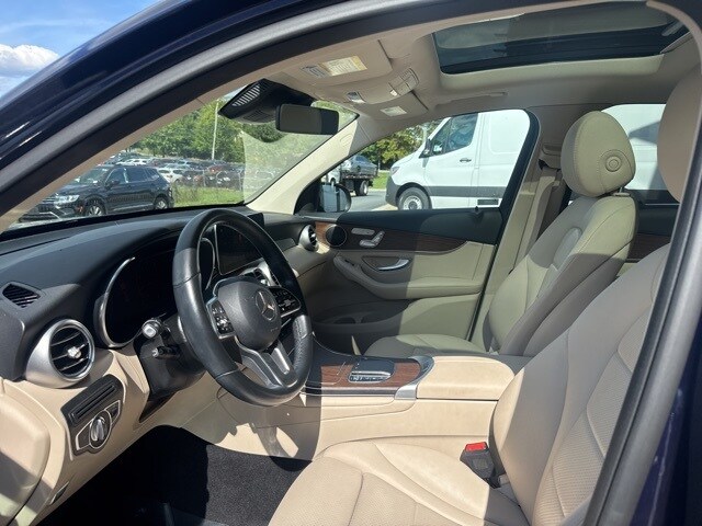 2022 Mercedes Benz GLC 300 4MATIC photo 3