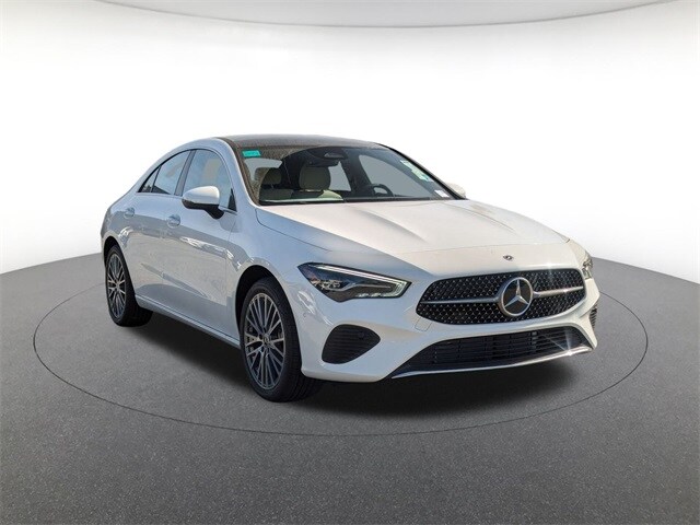 2025 Mercedes Benz CLA 250 4MATIC photo 3