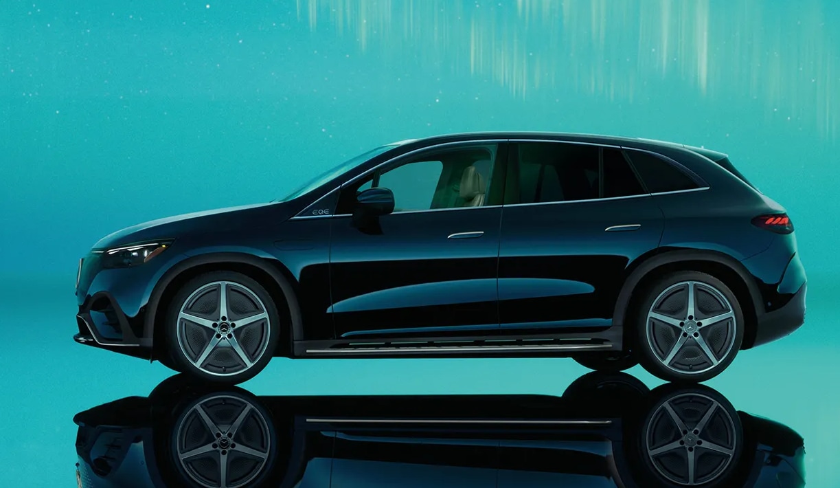 2025-mercedes-benz-EQE-SUV-profile-pose.png