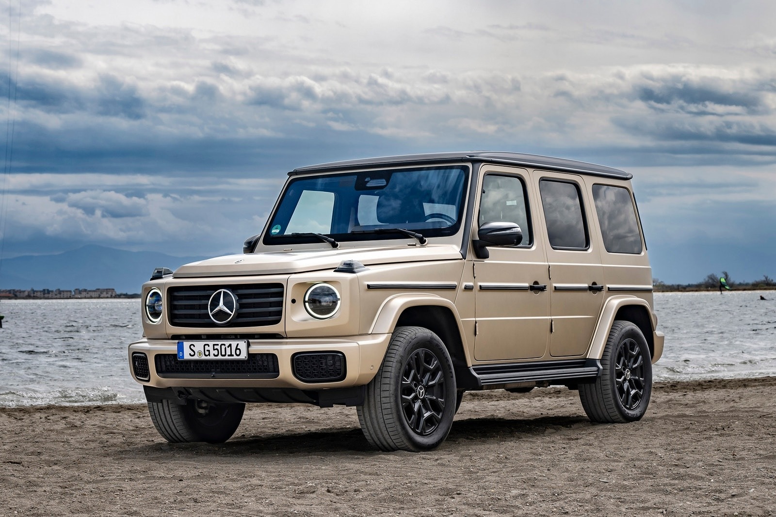 2025_mercedes-Benz_G_class_exterior.jpg