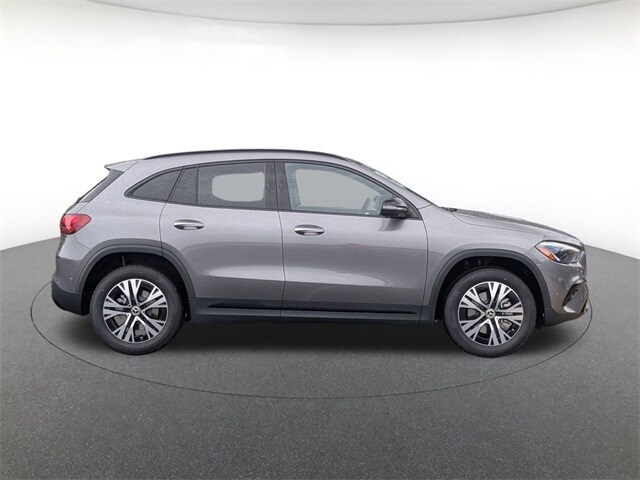 2026 Mercedes Benz GLA 250 4MATIC photo 4