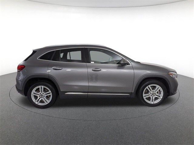 2021 Mercedes Benz GLA 250 4MATIC photo 4