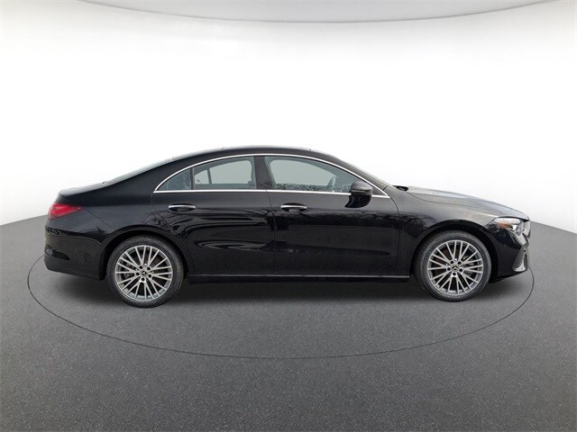 2025 Mercedes Benz CLA 250 4MATIC photo 3