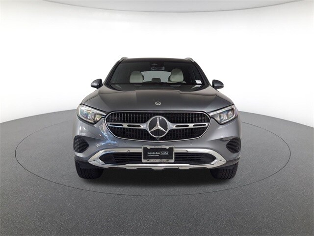 2023 Mercedes Benz GLC 300 4MATIC photo 2