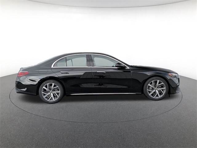 2026 Mercedes Benz E 4MATIC Sedan photo 4