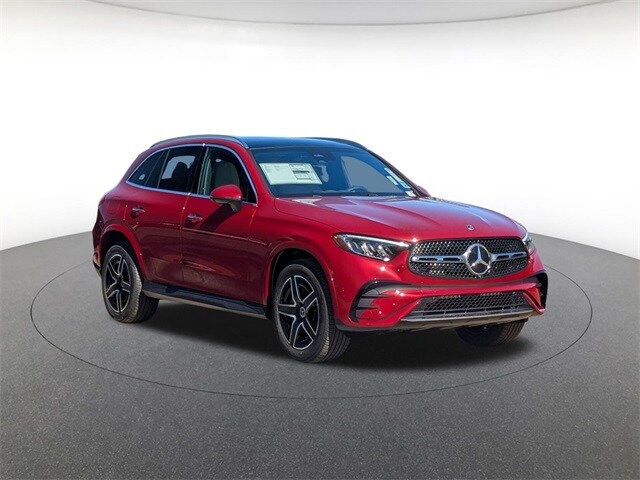 2026 Mercedes Benz GLC 300 4MATIC photo 2