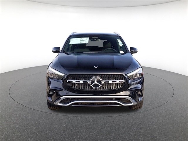 2025 Mercedes Benz GLA 250 4MATIC photo 2