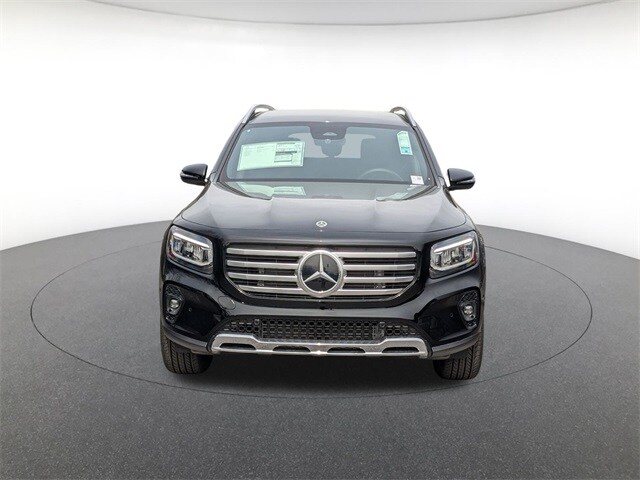 2025 Mercedes Benz GLB 250 4MATIC photo 2