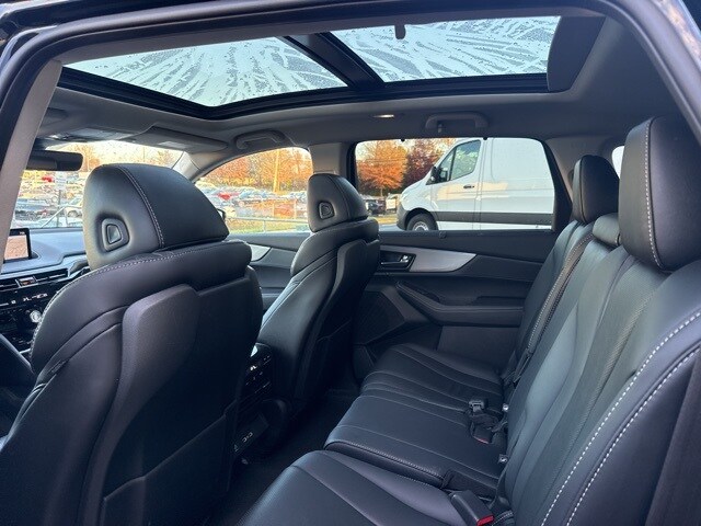 2023 Acura MDX SH-AWD Technology photo 3