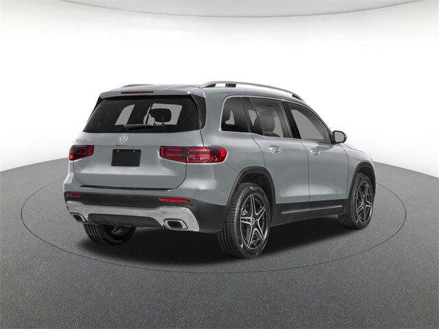 2026 Mercedes Benz GLB 250 4MATIC photo 2