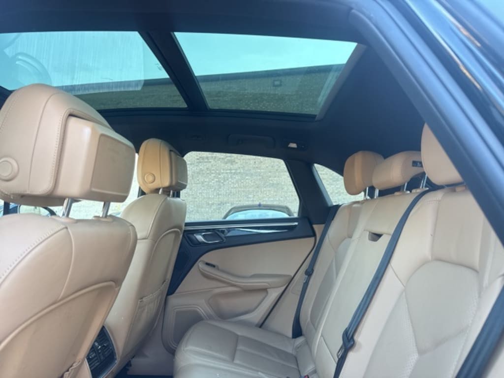 Used 2018 Porsche Macan Base AWD SUV