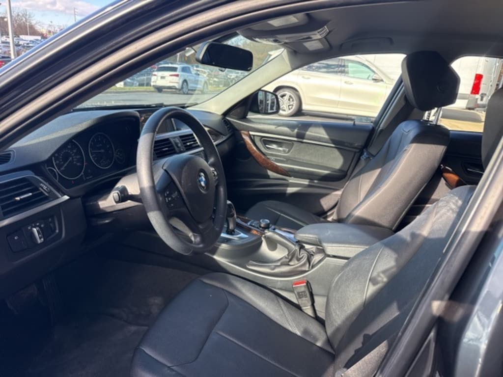 Used 2016 BMW 3 Series 320i xDrive AWD Sedan
