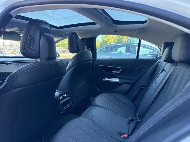 2025 Mercedes Benz E 350 4MATIC Sedan photo 3
