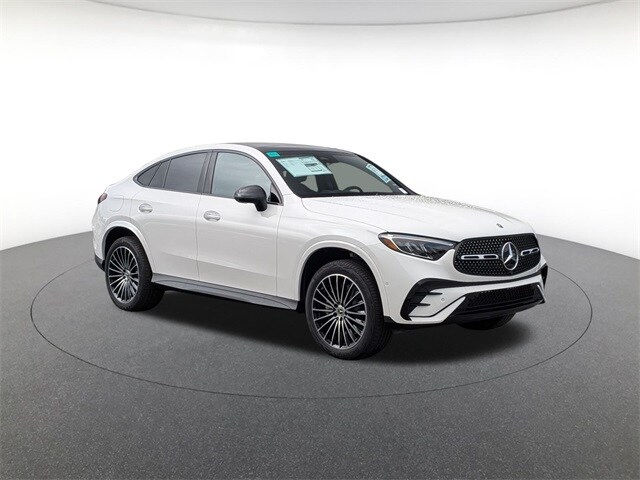 2026 Mercedes Benz GLC 300 4MATIC photo 2