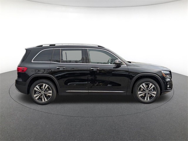 2025 Mercedes Benz GLB 250 4MATIC photo 4