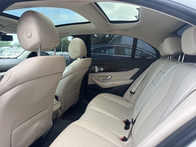 2021 Mercedes Benz E 350 4MATIC photo 3