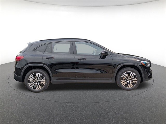 2026 Mercedes Benz GLA 250 4MATIC photo 4