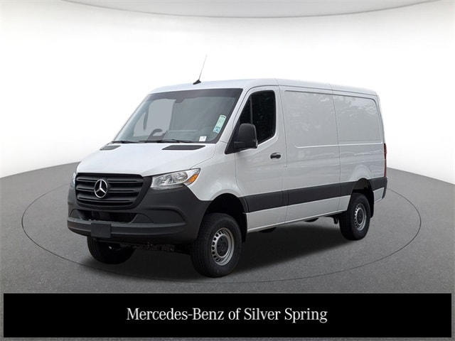 2026 Mercedes-Benz Sprinter Cargo Van Base's photo