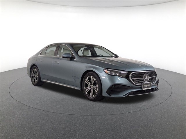2024 Mercedes Benz E 350 4MATIC Sedan photo 3