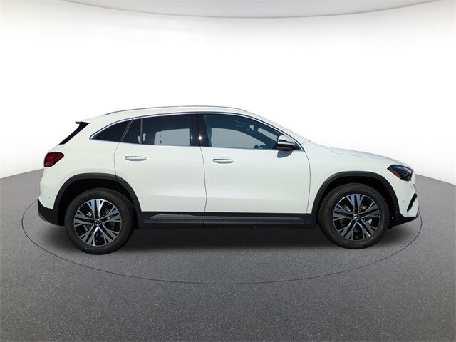 2025 Mercedes Benz GLA 250 4MATIC photo 3