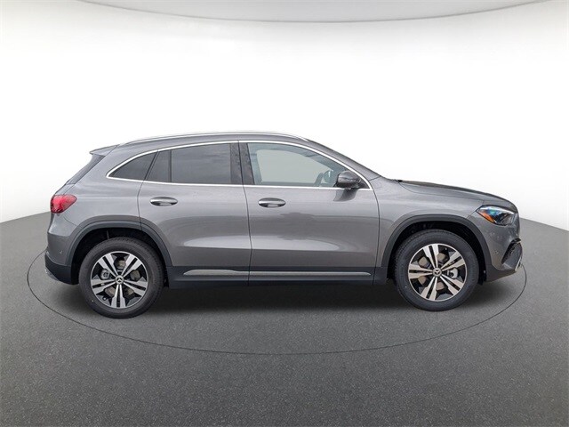 2026 Mercedes Benz GLA 250 4MATIC photo 4