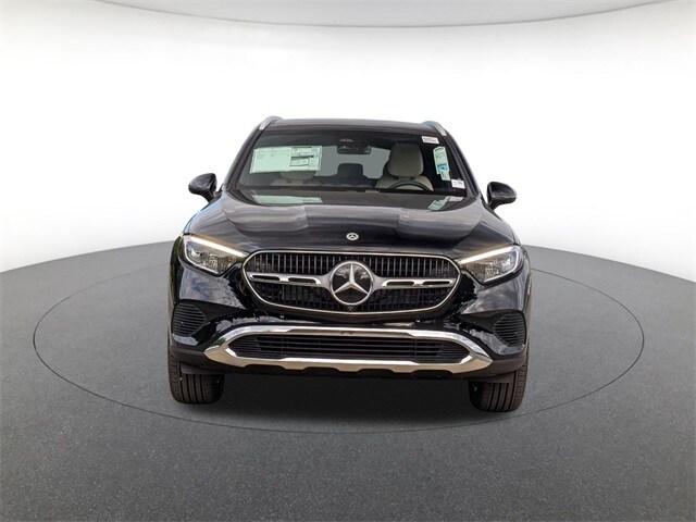 2026 Mercedes Benz GLC 300 4MATIC photo 2