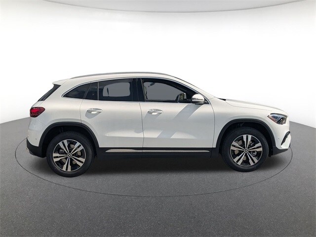 2026 Mercedes Benz GLA 250 4MATIC photo 4