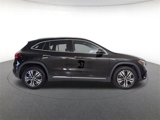 2025 Mercedes Benz GLA 250 4MATIC photo 4