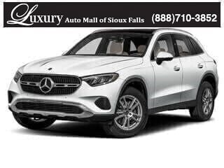2026 Mercedes-Benz GLC Base's photo