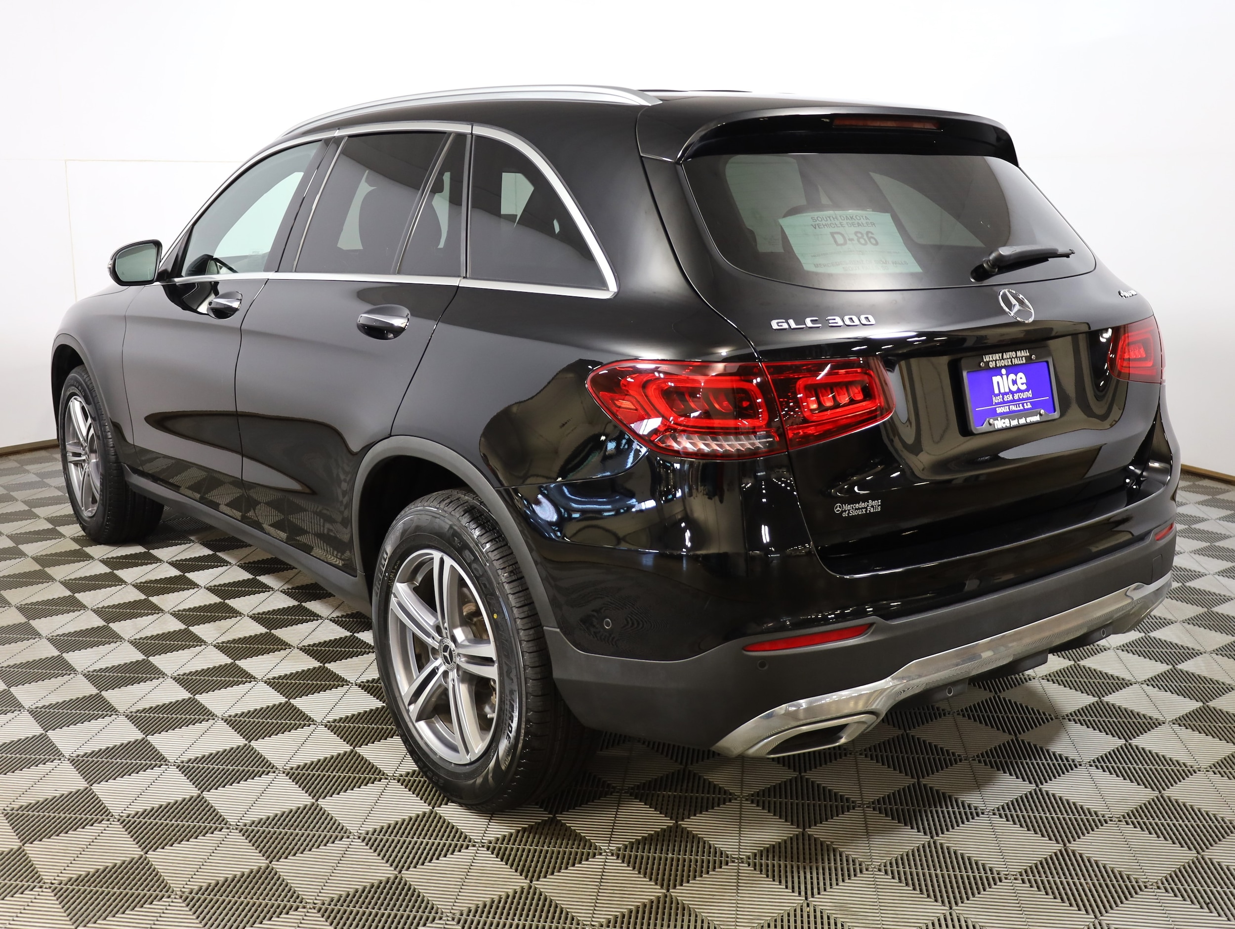 Used 2022 Mercedes-Benz GLC GLC300 with VIN W1N0G8EB9NV327830 for sale in Sioux Falls, SD