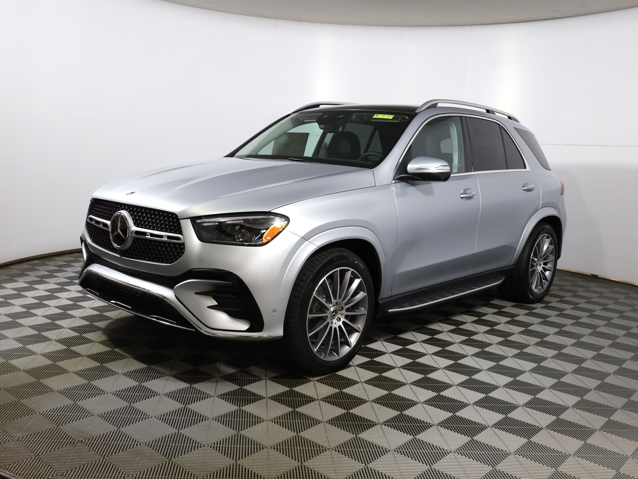 2026 Mercedes-Benz GLE GLE350's photo