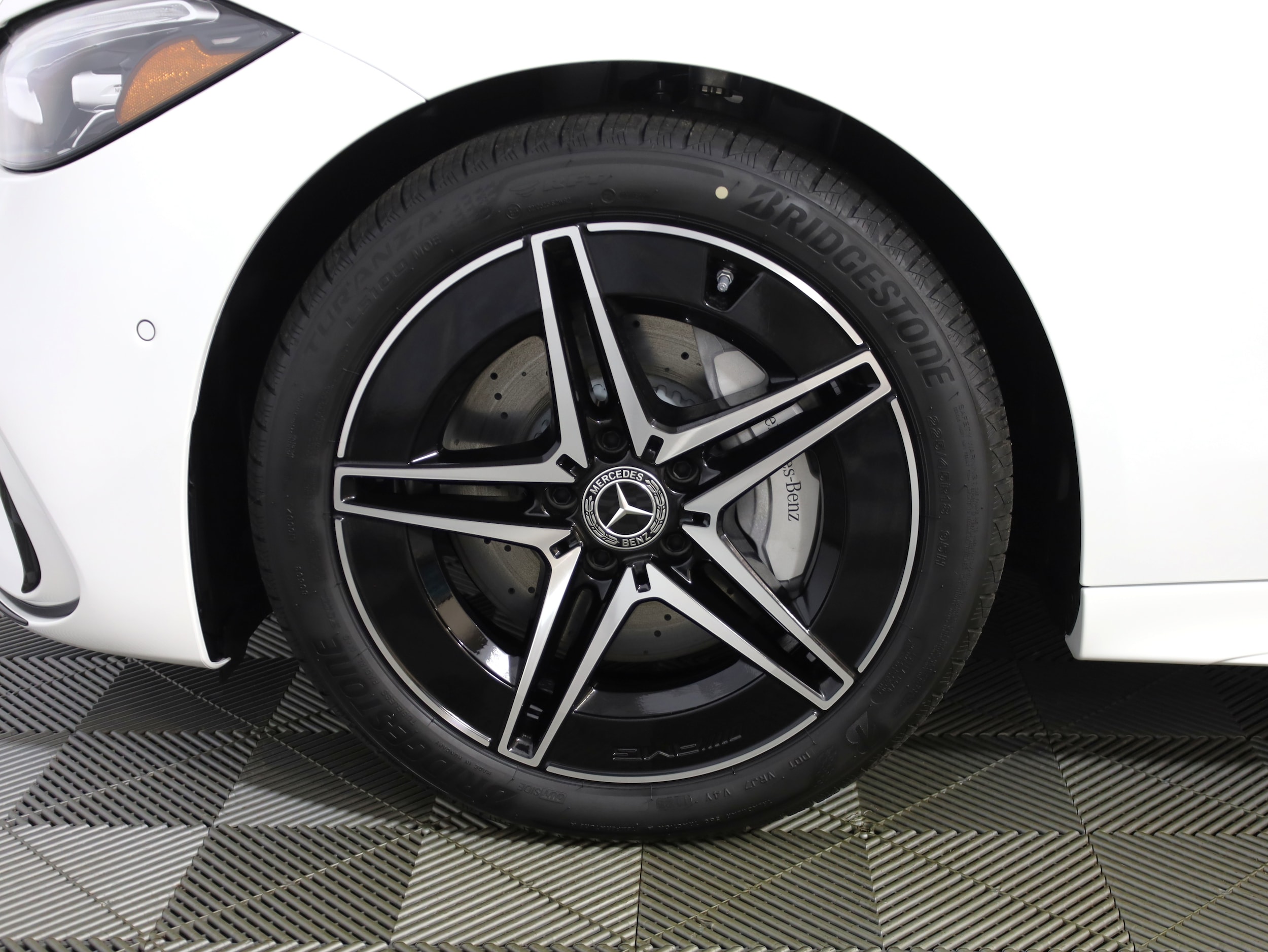 2026 Mercedes-Benz C-Class Sedan C 300 - Photo 21