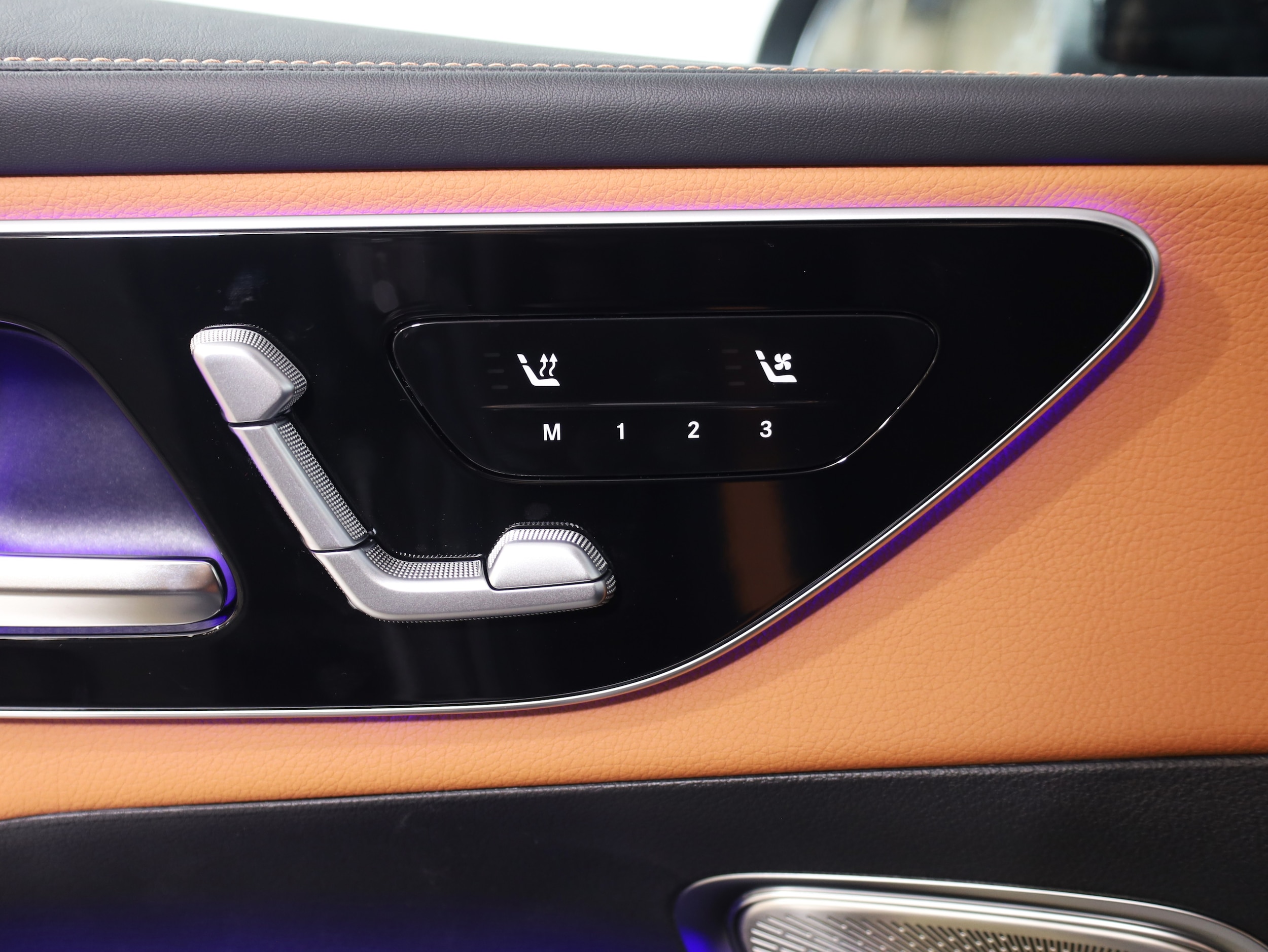 2026 Mercedes-Benz GLC Base - Photo 8