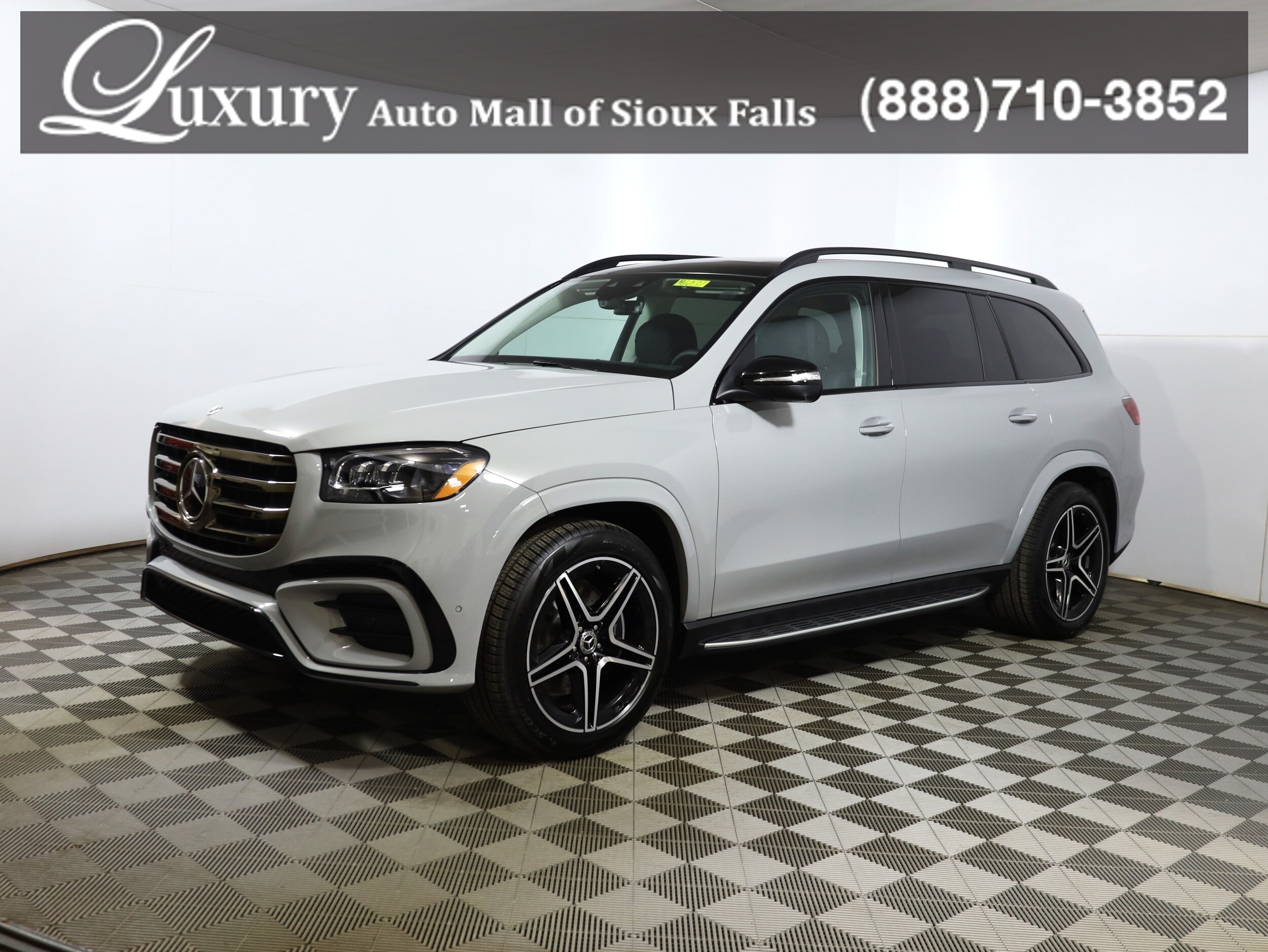 2026 Mercedes-Benz GLS Base's photo