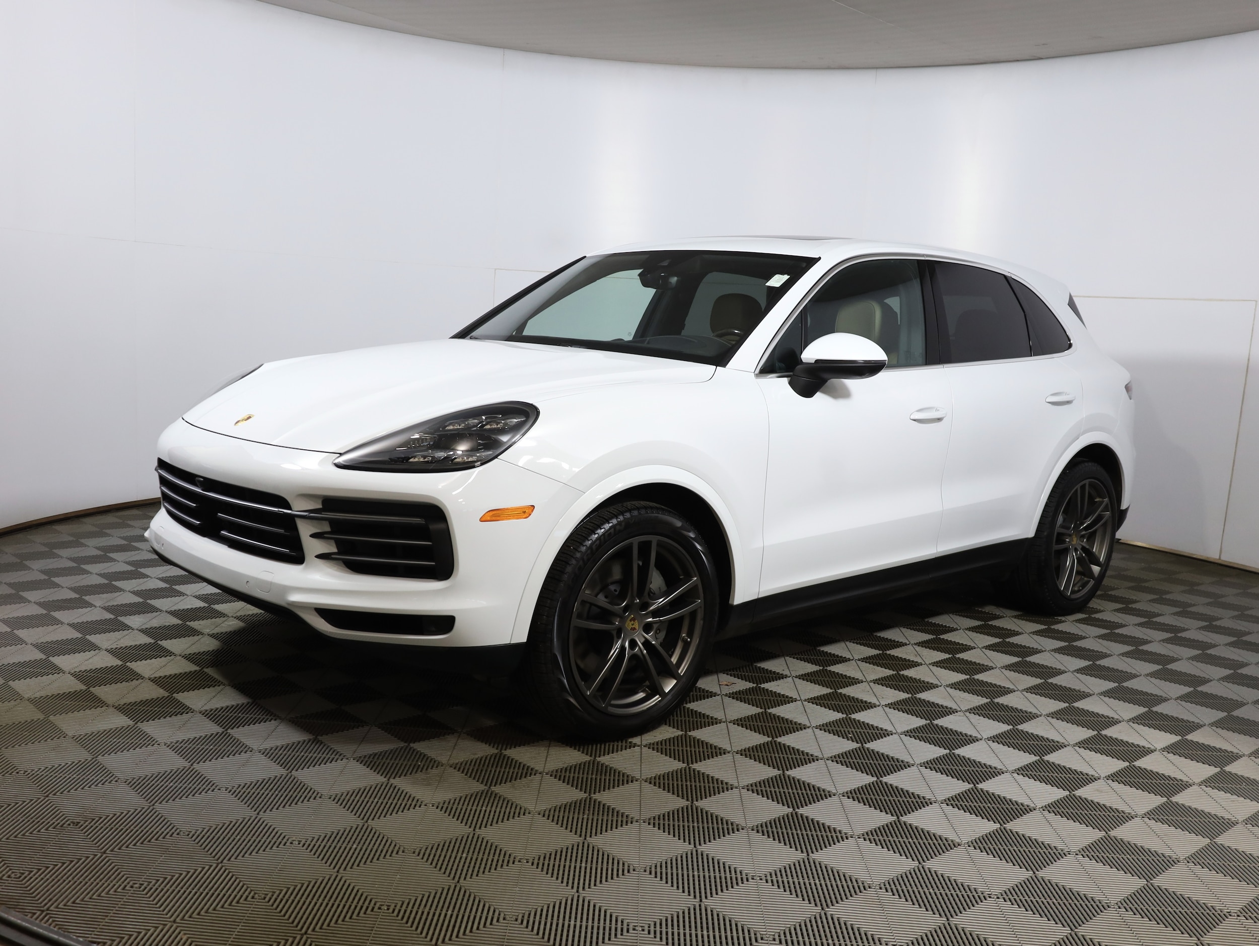 2019 Porsche Cayenne S's photo