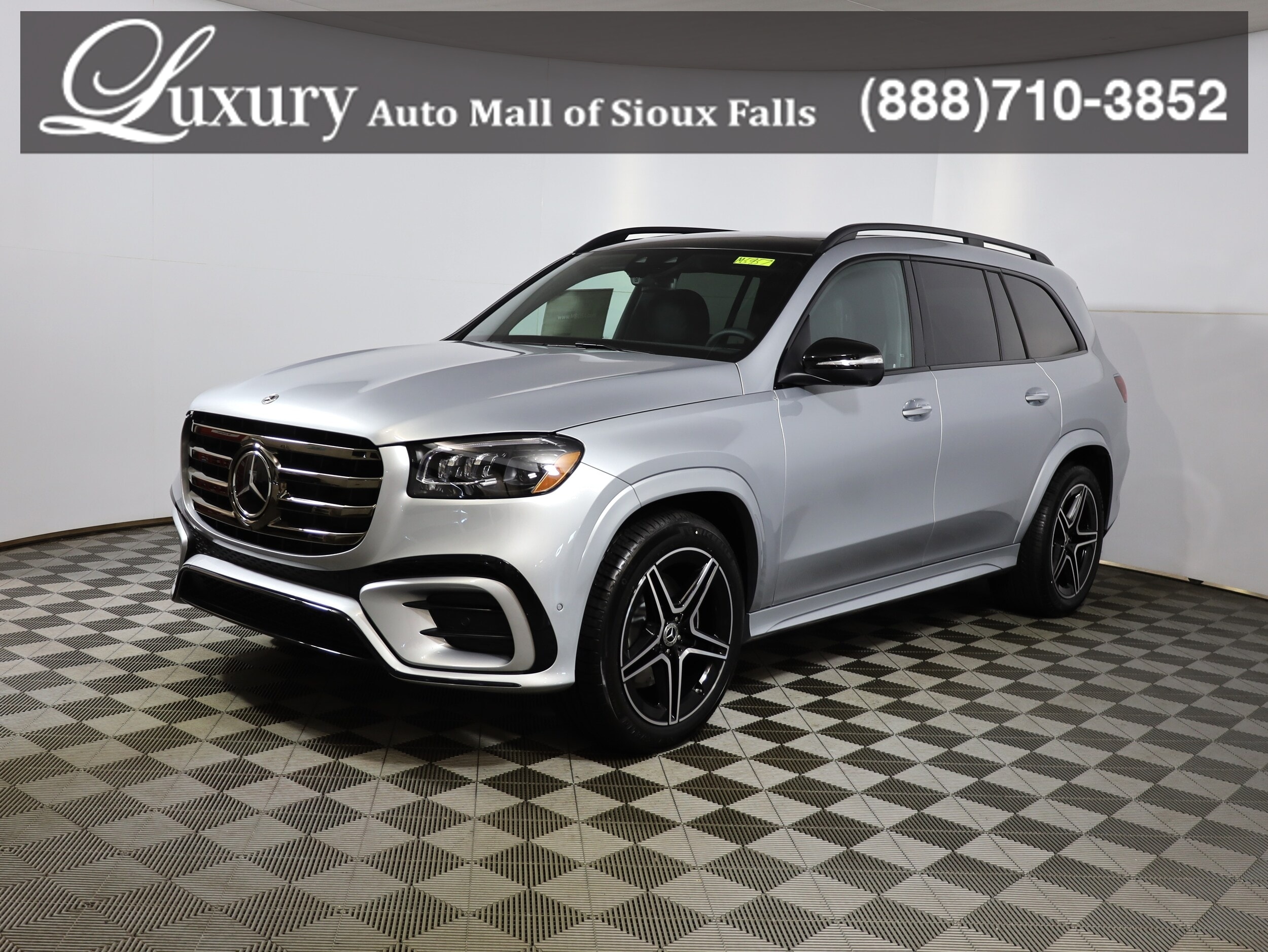 2026 Mercedes-Benz GLS Base's photo