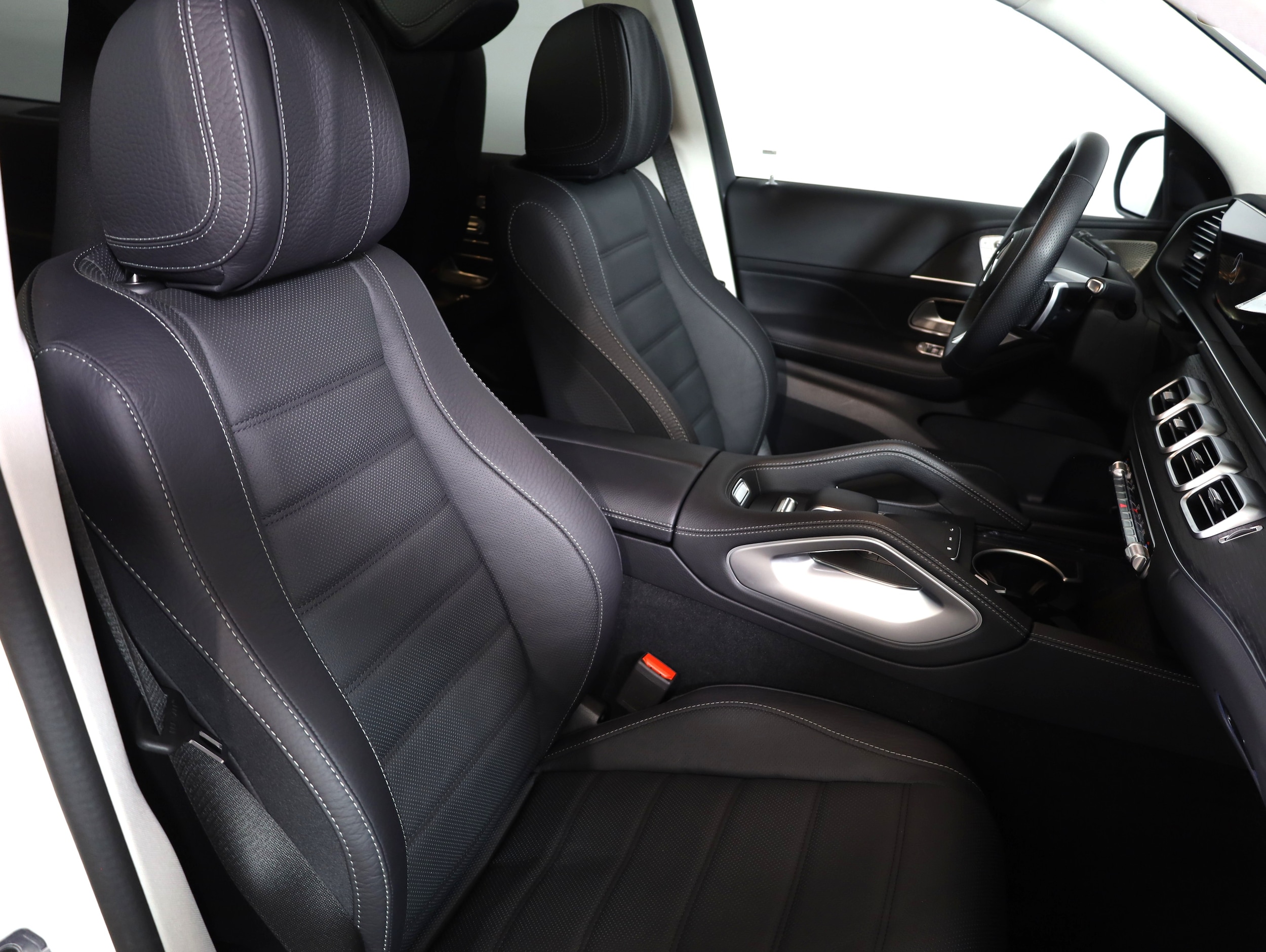 2026 Mercedes-Benz GLS Base - Photo 8